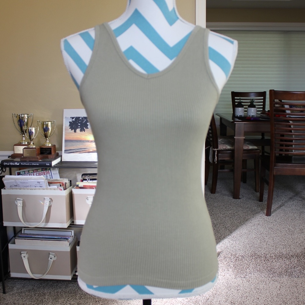 Athleta Seamless Tank Top